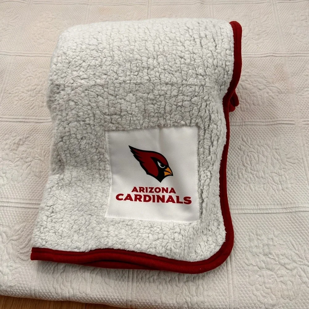 Arizona Cardinals Northwest Sherpa Throw Blanket NFL White Red Fleece Plush